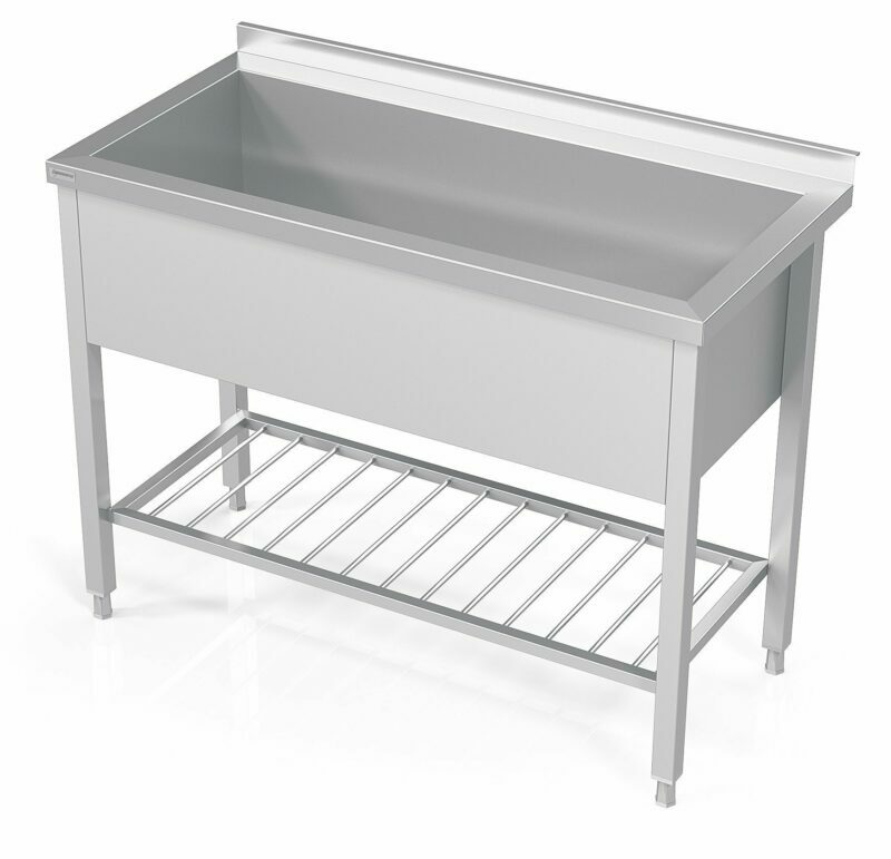 Table with tub and bar shelf