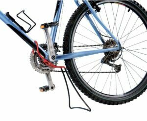 Support pour soulever la roue arrière d'un vélo