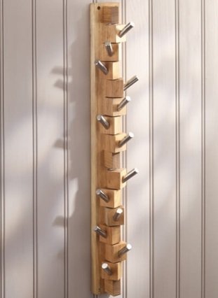 Vertical oak hangers with 13 hooks