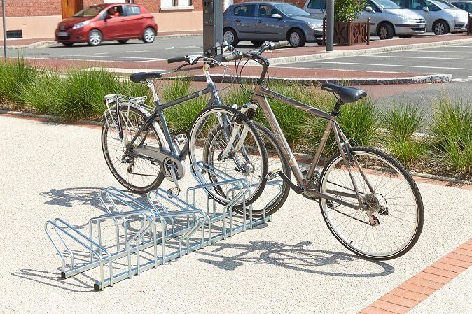 Dvipusiai dviračių stovai