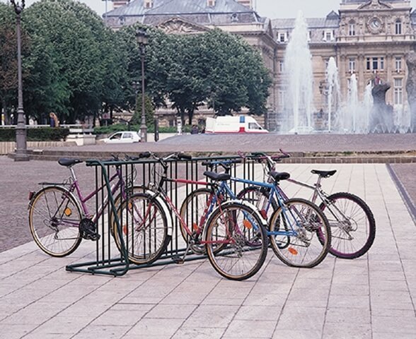 Stands for 16 bicycles