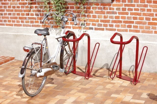 Stands for 2 bicycles with mounting brackets