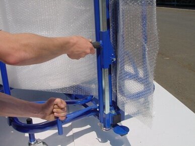 Vertical bubble wrap holder