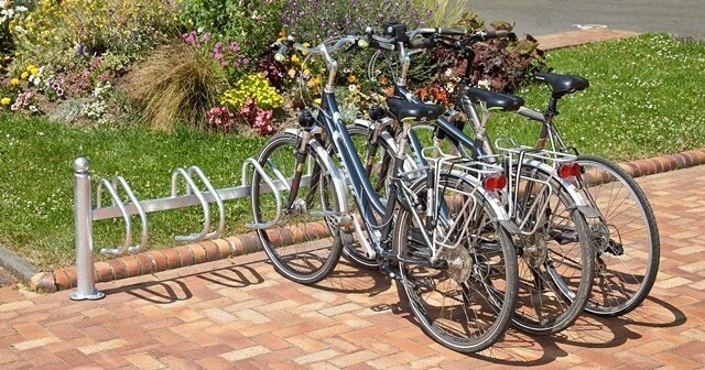 Einseitig verzinkte Fahrradständer