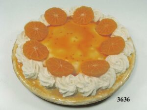 Tortas dekoruotas apelsinais
