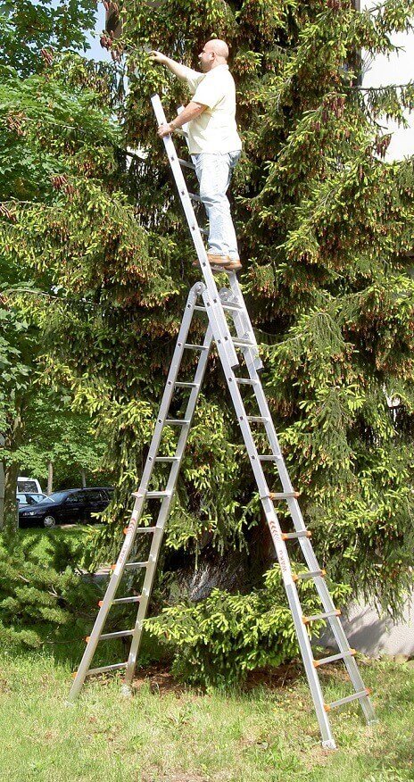 Ladder extension 112