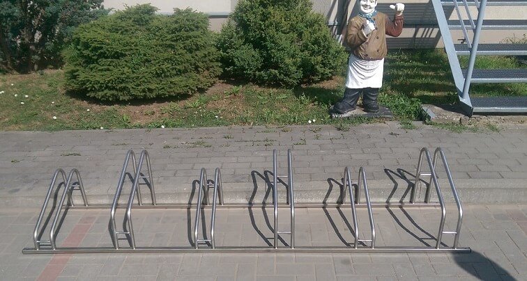 Stainless steel rack for 6 bikes