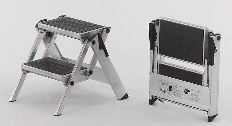 Folding platforms with plastic steps, Little jumbo compact 210C
