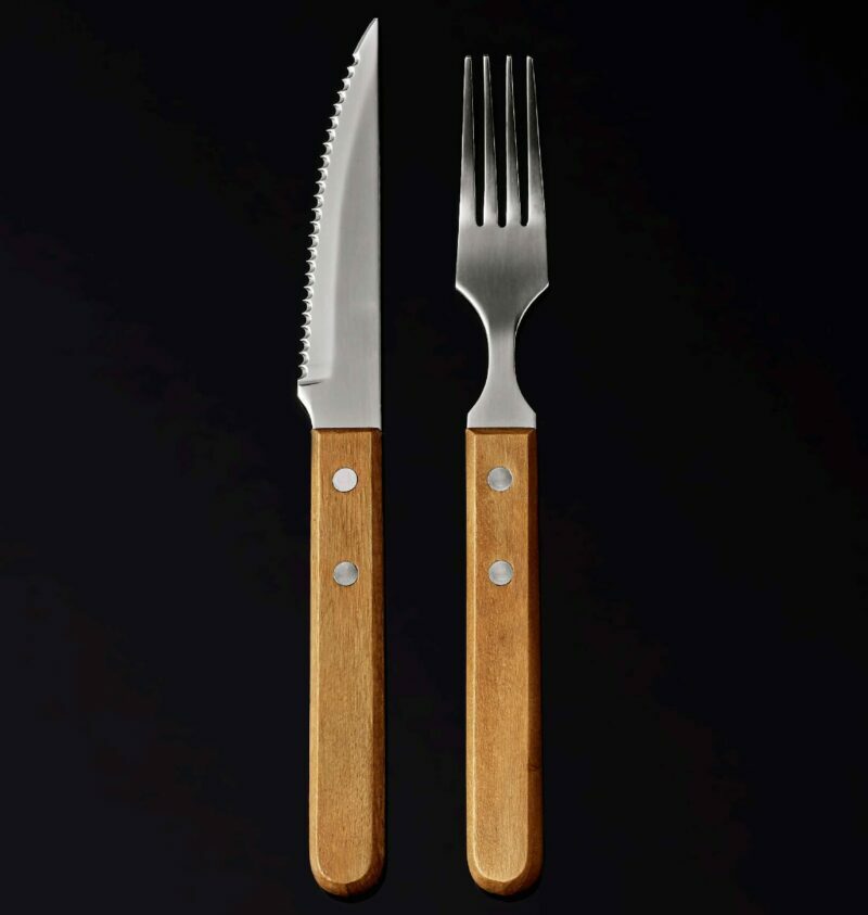 Cutlery for pizzas, steaks, wooden handle