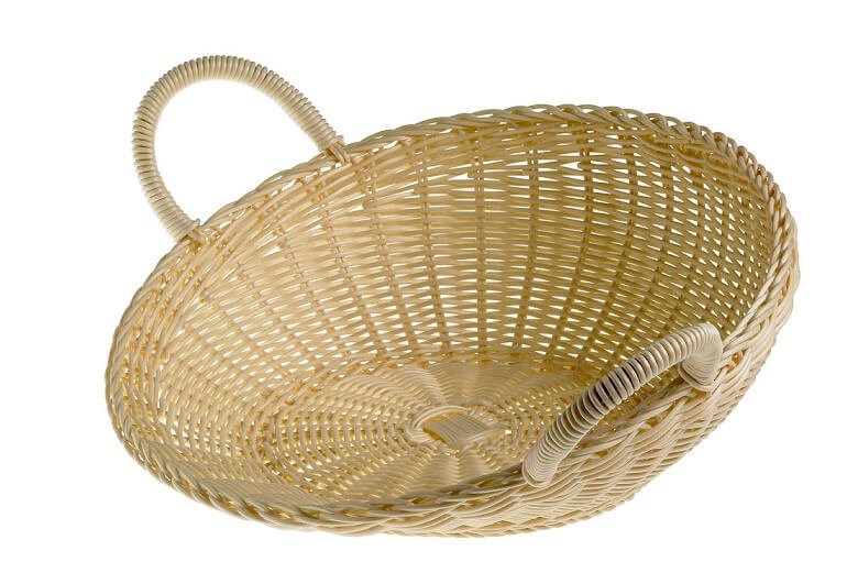 Woven round baskets with handles