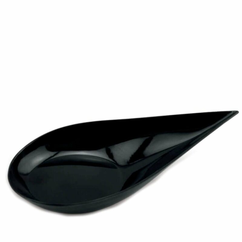 Drop-shaped disposable bowls for snacks