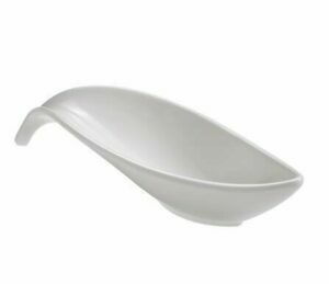 Boat-shaped melamine bowls