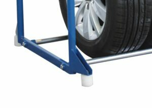 Plastic legs for the tire stand