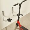 Supports pour fixer les scooters M057V