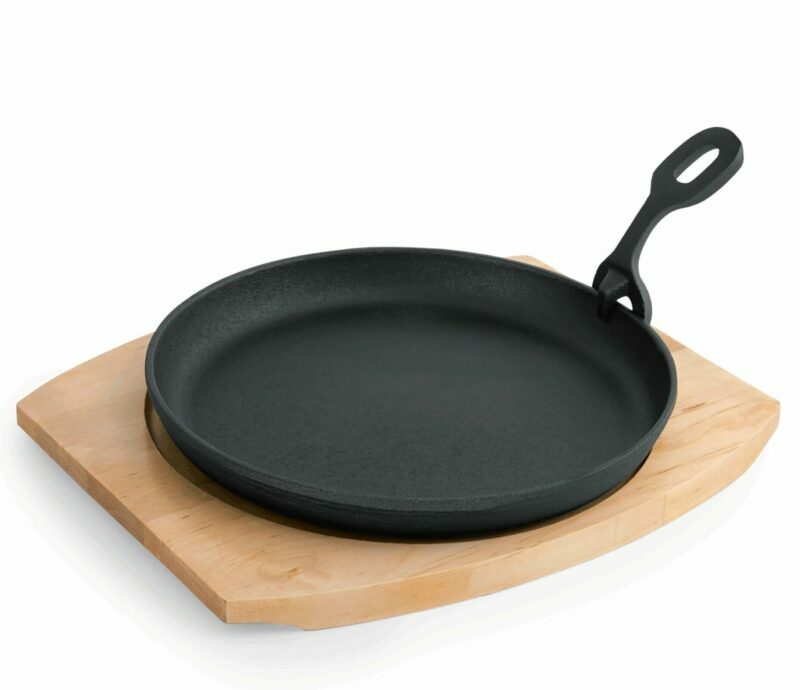 Cast iron pan for serving with wooden table and removable handle 3520220