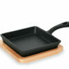 Cast iron pans with wooden table 3539120