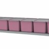 Regal mit rosafarbenen 20-Liter-Store-Lt-Boxen