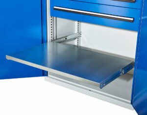 Fully extendable galvanized steel shelves