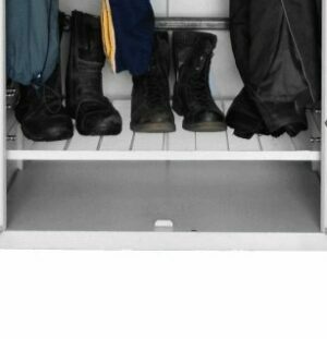 Mesh shelves for drying closet