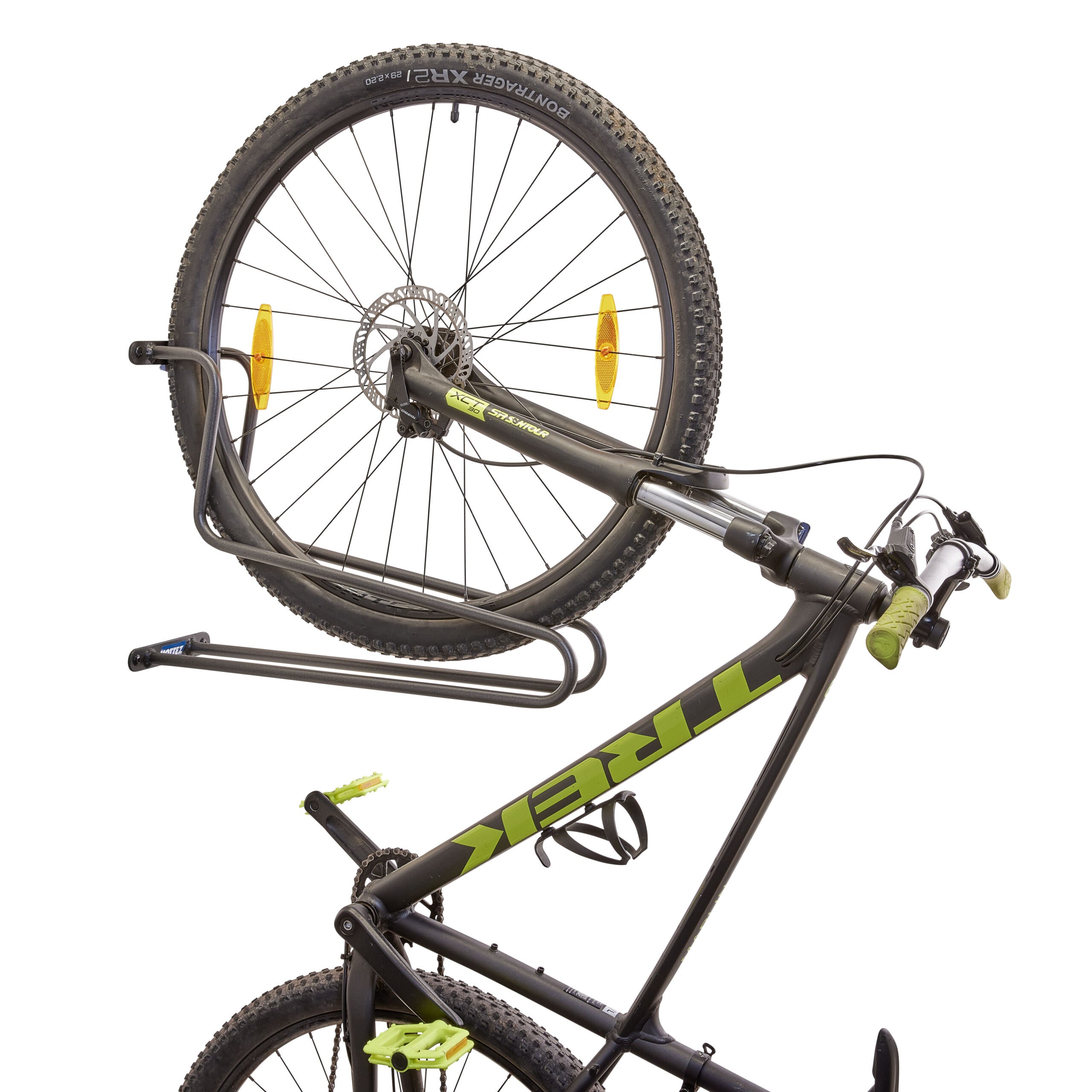 A fixed vertical bicycle holder for fixing a bicycle tire M091S is attached to the wall